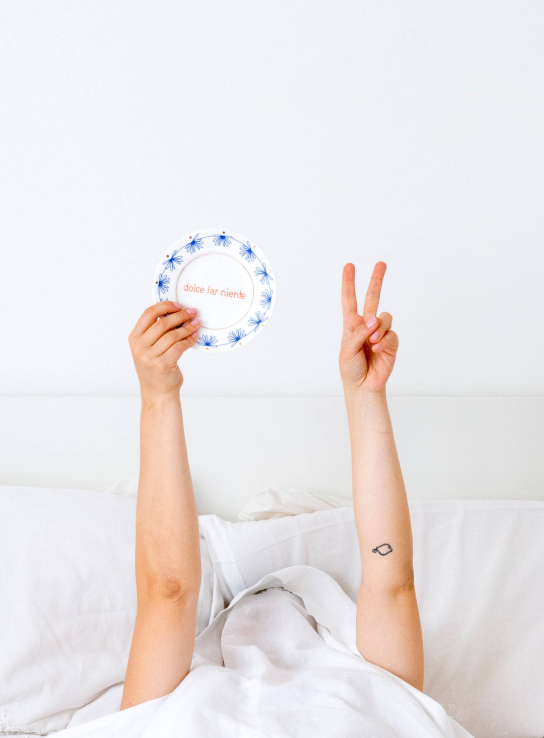 Dolce Far Niente Porcelain plate